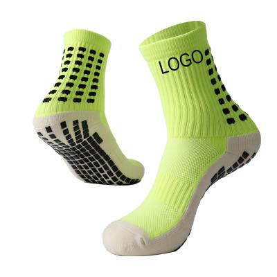 China Wholesale high quality sporty high quality men's sports custom logo fashion logo anti slip cotton grip sports socks for sale