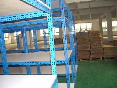 China Corrosion - protection light duty shelving with chipboard , case flow rack for sale