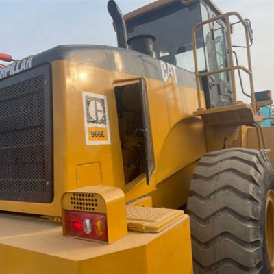 China Building Material Stores Shanghai Sells Second Hand Carter 6 Ton Loader CAT966E Wheel Loader Shovel Soil Conveyor At A Low Price for sale