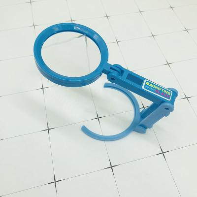 China Plastic Strike Gundam Toy Magnifier 2X Plastics Kids Handheld Magnifying Glass For Kids Science And Nature for sale