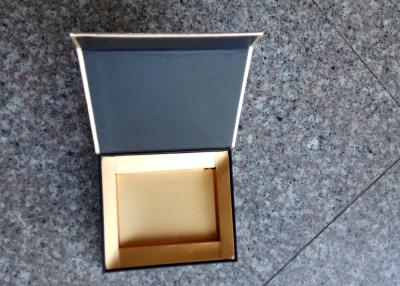 China Custom Made Cardboard Jewelry Boxes Gold Color Bronzing Logo Medium Size for sale