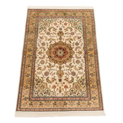 China CLASSIC 4x6ft Knotted Traditional Persian Kashmir Silk Rug Blanket Double Knots Design For Sale for sale