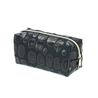 China Fashion Leopard Print New Black Shiny Bag Travel Storage Bags Popular Leopard Print Cosmetic Clutch Bag for sale