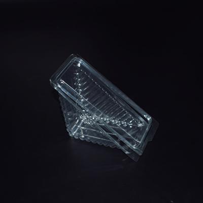 China Custom Plastic Disposable PET Triangle Sandwich Packing Box Cake Bakery Food Packaging Container for sale