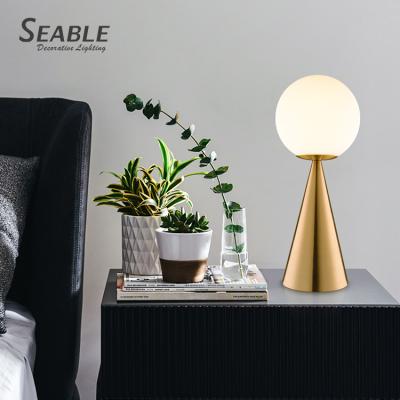 China Contemporary Modern Style Indoor Decoration Bar Living Room Bedroom Bedside LED Table Light for sale