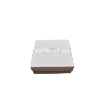 China Hot Sale Craft Gift Packing Box Luxury White Jewelry Boxes Recyclable With Lid for sale