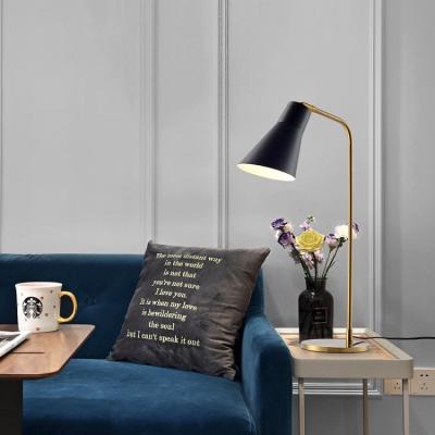 China New Modern Innovation Designer Light Up Hotel Living Room Table Lamp for sale