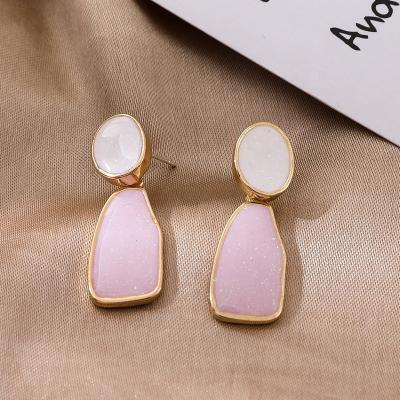 China 2022 Trendy Jewelry Bling Glitter Luxury Custom Enamel Dangle Earring In Irregular Shape for sale