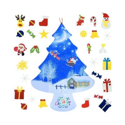 China Christamas Decoration New Style Christmas Decoration DIY Felt Christmas Tree With Window Door Hanging Ornament for sale