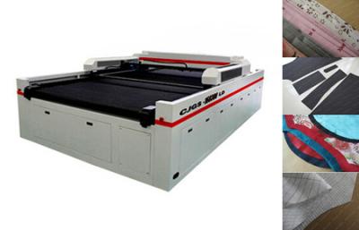 China High Speed Laser Cutting Equipment for Clothing , Fabric Laser Cutters for sale