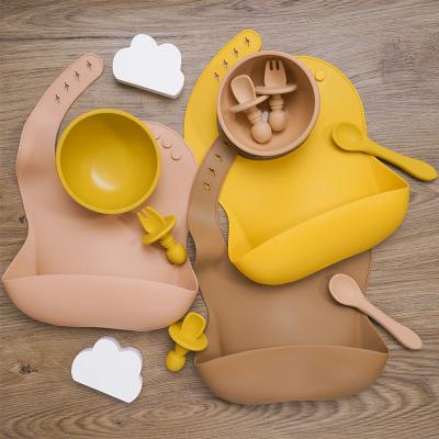 China Eco-freindly Amazon Bebe Feeding Spoon 2021 New Arrivals Baby Custom Logo Born Gift Bib Unbreakable Set Baby Supplies for sale