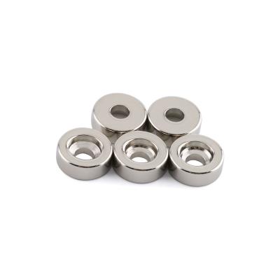 China Wholesale Neodymium Ring Magnet Industrial Cheap Porcelain Ring Magnet With High Point Advantage for sale