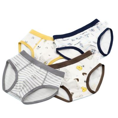 China Simple Style Children's Breathable Underwear Boys Cotton Briefs Cute Printed Underwear for sale