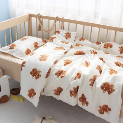 China Kindergarten Anti-Static Newborn Crib Pillow Sheet Fit Crib 3 Pieces Set Accessories Muslin Organic Cotton Fitted for sale