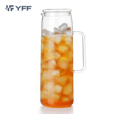 China Viable Glass Water Jug With Strainer Lid Glass Beverage Carafe For Juice Lemon Water Iced Tea Glass Jug for sale