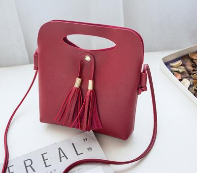 China Ready To Ship Promotional Shopper Purses Lightweight Clutches Small Cross body Bag Magnetic Lock Tassel Coin Purses for sale