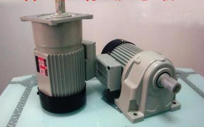 China High Efficiency Foot Mounted Helical Geared Motor With Brake / Casting Iron for sale