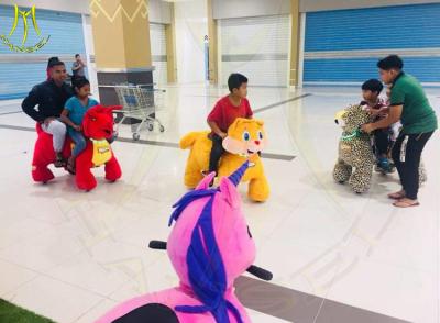 中国 Hansel indoor amusement rides electric walking horse toy 4wheels 販売のため