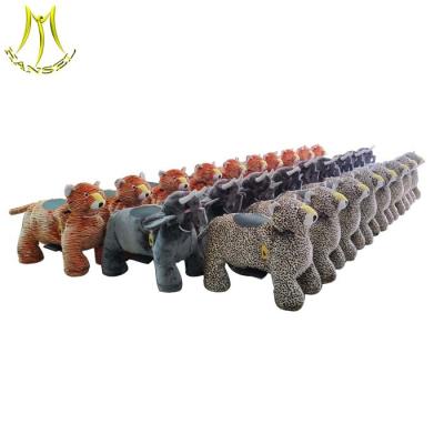 中国 Hansel factory wholesale coin operated plush walking animal adult ride on toy 販売のため