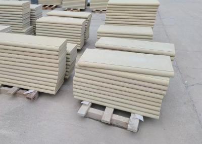 China Bullnose beige natürlicher Sandstein-Schritt-Stein-runder Rand für Treppen-Schritte im Freien zu verkaufen