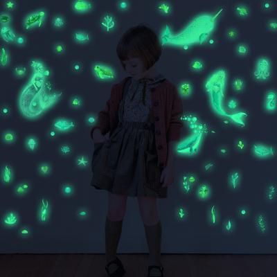 China Decorative Luminous Underwater World Animal Wall Decals Sticker For Kids Room Baby Bedroom Glow In The Dark Dolphin Mermaid Fluorescent Stickers for sale