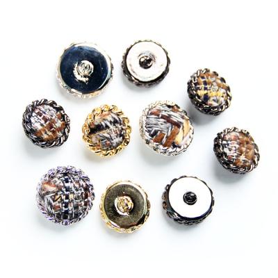 China Viable Custom Wholesale New Arrival Gold Brown Nickel Alloy Cloth Covered Metal Sewing On Buttons for sale