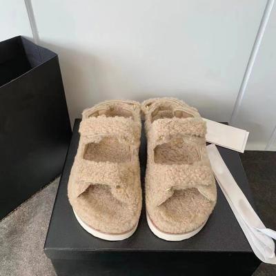 China Fashion Trend Women's Fashion Slippers For Autumn 2021 Wear Slippers Sandals Outdoor Thick Famous Brand Channel Furry Wear Slippers for sale