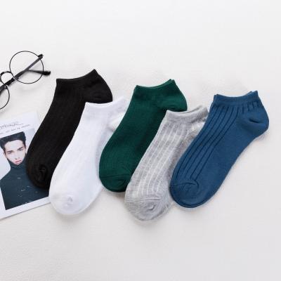 China New antibacterial spring and summer men's ship socks manufacturers to color men's lightweight socks wholesale for sale