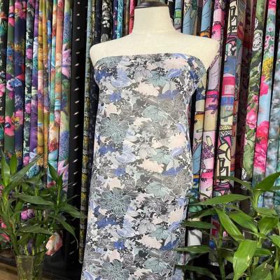 China Quality Assurance Breathable Polyester Printed Fabric Weigthed 75d Lightweight Chiffon Floral Design For Women's Dress for sale