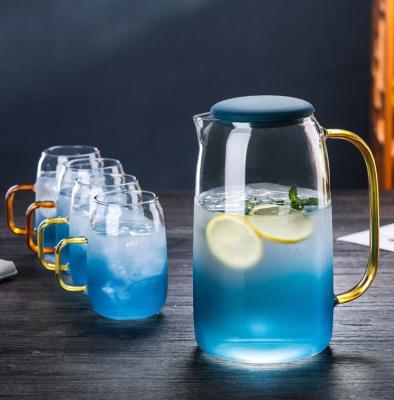 China Borosilicate Supplier Borosilicate Viable Handmade Mouth Pyrex Glass Pitcher With Lid Nice Color Glass Pitcher for sale