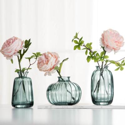 China Home Decor Mini Retro Clear Glass Hydroponic Wedding Vase Round Thick Clear Contemporary Crystal Glass Flower Vase Set for Flowers for sale