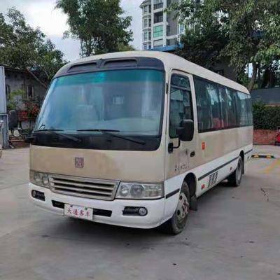 China 27 asientos JMC Mini Coach usado LHD Autobuses de transporte usados con combustible diésel en venta