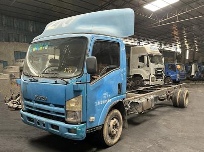 Cina Isuzu Used Manual Transmission Trucks 4X2 Drive con 6 pneumatici in vendita