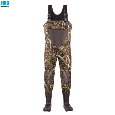 China 2022 Professional Factory Price Unisex Camouflage Custom Neoprene Duck Hunting Waders for sale