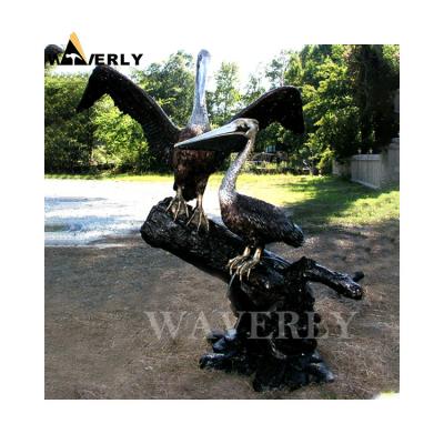 China Europe Bronze Fountain With 2 Pelicans On A Sculpture / Life Size Outdoor Bronze Animal Pelican In Tree Branch Garden Fountain for sale