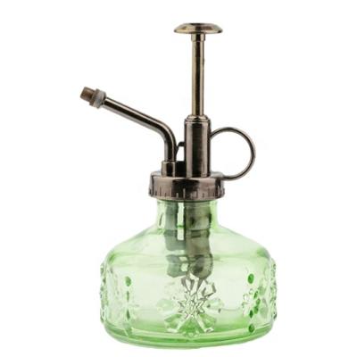 China 2021 New Garden Design 180ml Vintage Style Factory Style Water Glass Spray Bottle Mister With Top Pump for sale