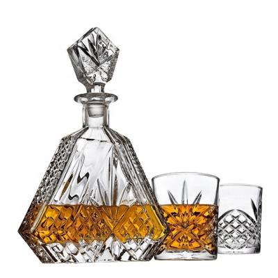 China 700ml Viable Lead Free Crystal Whiskey Decanter Set with 2 Old Fashioned Whiskey Glasses for Scotch Bourbon Liquor or Wine for sale