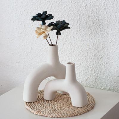 China Contemporary Wholesale New Arrival Ceramic Flower Vases For Home Modern Ceramic Flower Vase Sets for sale