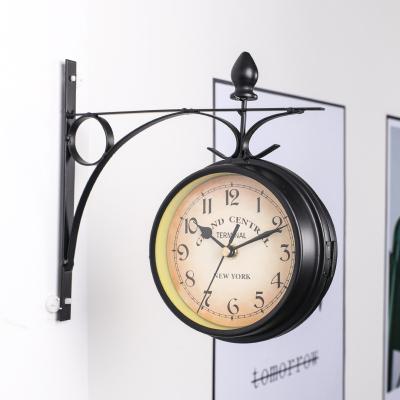 China Wholesale Antique Home Decor Rustic Wall Clock Metal Style Vintage Hanging Industrial Clock for sale