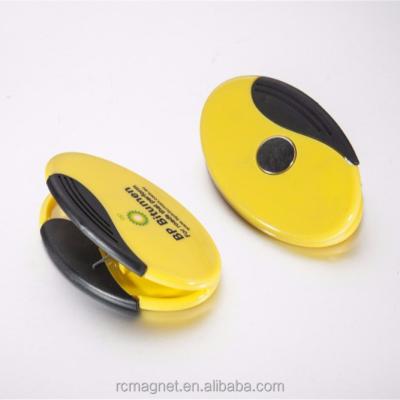 China Office High Quality Promotional Plastic Heart Shaped Plastic Magnetic Clips for sale