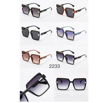 China 2022 High Quality Luxury Brand Sunglasses Spot 100% UV Protection for sale