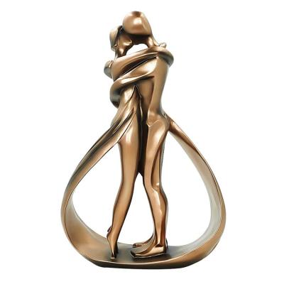 China Wholesale China Table Tops Modern Art Embrace Couples Resin Sculpture Home Decoration for sale