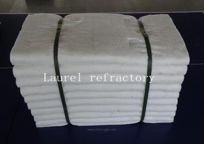 China High Temperature Insulating Refractory Thermal Ceramic Fiber Wool Module Lining para vehículos de calefacción de baja masa en venta