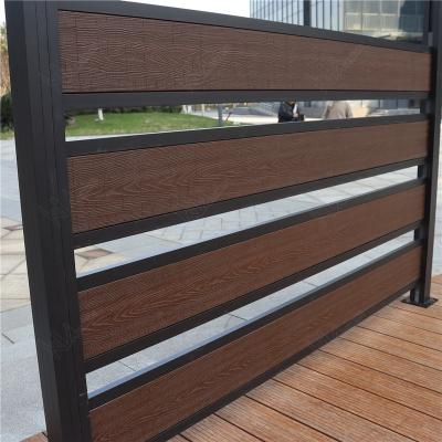 China Sustainable Outdoor Garden Fence Coextrusion WPC Panels Wood Plastic Customized Composite Fencing Easily Assembled for sale