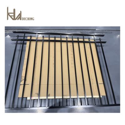 China Easily Compiled Customizable Design For Historic And Government Large Scale Welded Iron Buildings Fence for sale