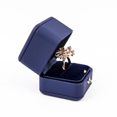 China Fancy Cute Microfiber Ring Box Packing Jewelry for sale