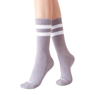 China Full grip yoga professional women anti slip toe yoga pilates socks antibacterial sock exercise for sale