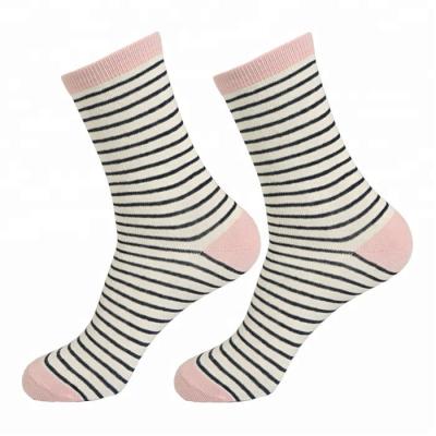 China Beautiful Anti-Fault 100% Japanese Cotton College Stripe Women Socks for sale