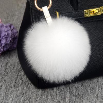 China Pompoms China Custom Made Pompoms High Quality Large Furry Fox Raccoon Rabbit Fur Pompom Ball Key Chain Keychain for sale