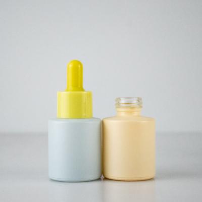 China Cosmetic Cosmetic Packaging 10ml 20ml 30ml Frosted Flat Shoulder Essential Oil Bottle Glass Bottle Dropper Bottle for sale